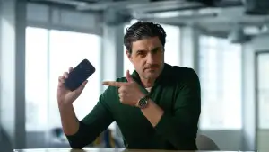 Задник до фильму"Is Your Smartphone Spying On You?" #795273