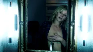 Задник до фильму"Сексуальні хроніки французької сім