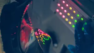 Задник до фильму"За межею" #461989