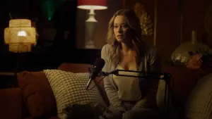 Задник до фильму"Her Life Is on the Line" #790111