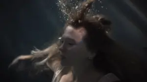 Задник до фильму"Звір" #755951