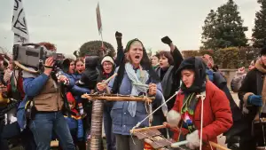 Задник до фильму"With Love and Rage" #794583