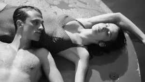 Задник до фильму"Сторонній" #532412