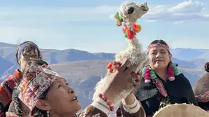 Задник до фильму"Just Our Heart" #772452