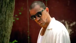 Задник до фильму"Кліпни двічі" #780327