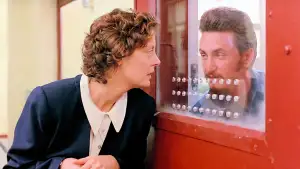 Задник до фильму"Мертвий іде" #811768