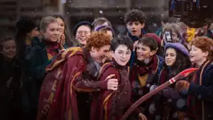 Задник до фильму"Finding Harry: The Craft Behind the Magic" #795846