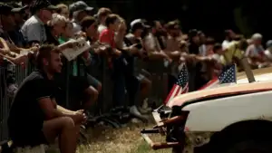 Задник до фильму"RN 72, à la conquête de l