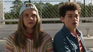 Задник до фильму"Монстри літа" #585307