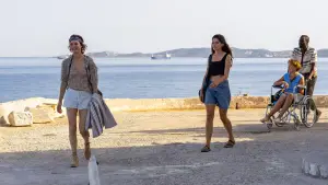 Задник до фильму"Гаряче молоко" #571532