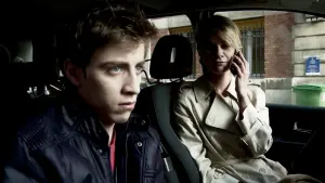 Задник до фильму"Сексуальні хроніки французької сім