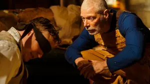 Задник до фильму"Старий" #482118