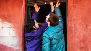 Задник до фильму"Разжимая кулаки" #768746