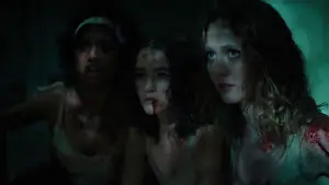 Задник до фильму"Смертельно вродливі" #759417