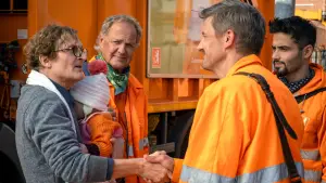 Задник до фильму"Die Drei von der Müllabfuhr - Der Neue" #784579