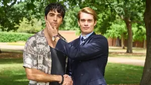 Задник до фильму"Червоний, білий та королівський синій" #178964