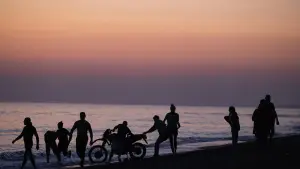 Задник до фильму"Наші найшаленіші дні" #713536