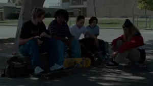 Задник до фильму"Середина 90-х" #211605