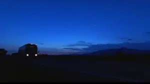 Задник до фильму"Майже знамениті" #695410