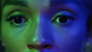 Задник до фильму"Ножі наголо: Скляна цибуля" #592409