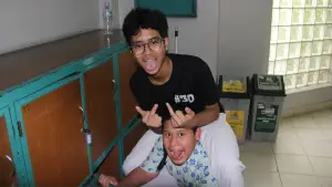 Задник до фильму"Screentime" #792521