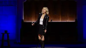 Задник до фильму"Taylor Tomlinson: Prodigal Daughter" #787409