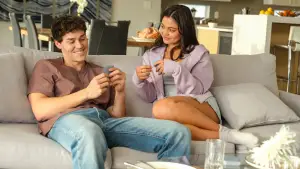 Задник до фильму"Sidelined 2: Intercepted" #798423