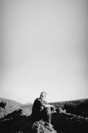 Постер до фильму"Кончится лето" #728927