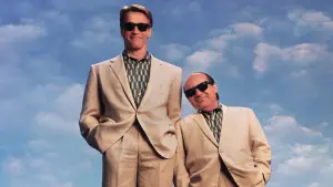 Задник до фильму"Близнята" #330589