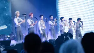 Задник до фильму"엔하이픈 [워크 더 라인 썸머 에디션] 인 시네마" #769702