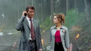 Задник до фильму"007: І цілого світу замало" #625738