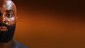 Задник до фильму"У його тіні" #417024