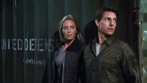 Задник до фильму"На межі майбутнього" #588513