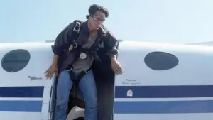 Задник до фильму"На гребені хвилі" #628627