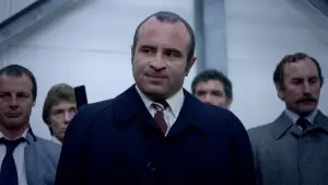Задник до фильму"Довга Страсна п