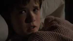 Задник до фильму"Шосте відчуття" #581996