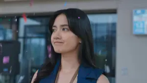 Задник до фильму"Senin Harga Naik" #765215