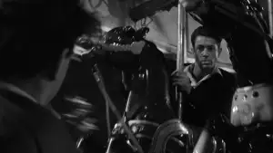 Задник до фильму"Незнайомці в потягу" #801733