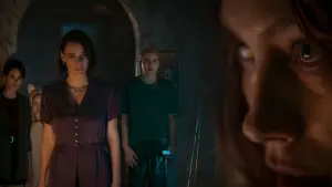 Задник до фильму"Повстання зловісних мерців" #249438