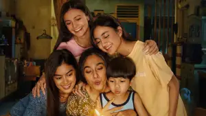 Задник до фильму"Andai Ibu Tidak Menikah Dengan Ayah" #787447