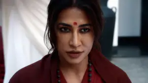 Задник до фильму"Самотня ніч: Убивства в родині Бансалів" #603875