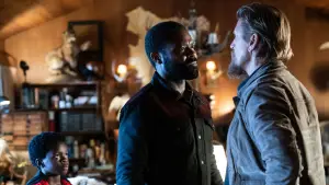 Задник до фильму"Newborn" #775074