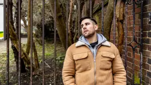 Задник до фильму"Breaking Through the Fear" #775769