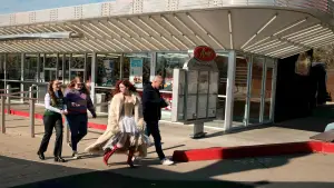 Задник до фильму"«Carpool Karaoke: Різдво з “Автокараоке”»" #678382