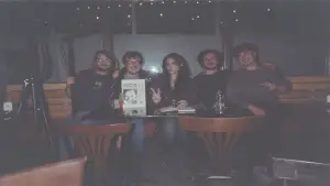 Задник до фильму"Koş Yoldaş! Arkanda Eski Dünya Var" #825747
