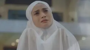 Задник до фильму"Air Mata Mualaf" #789407