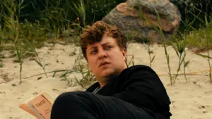 Задник до фильму"Полум’яне небо" #415923