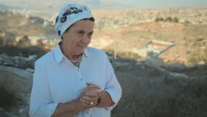 Задник до фильму"Louis Theroux: The Settlers" #784031