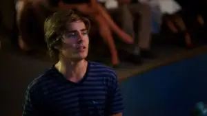 Задник до фильму"Шкільний мюзикл 3: Випускний" #721437