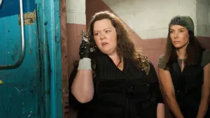 Задник до фильму"Озброєні та небезпечні" #276438